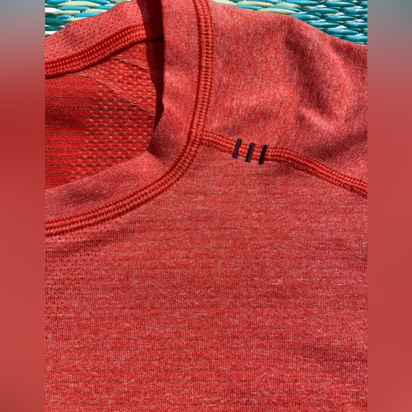 Lululemon Metal Vent Tech Short Sleeve - Picture 2 of 5